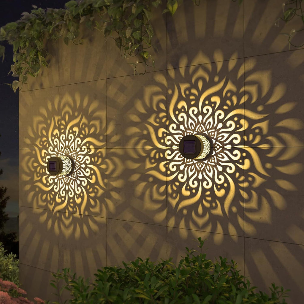 Solar Wandleuchte Außen mit Mandala Muster Retro Wandlampe aus Eisen für Garten und Terrasse Dekorative Solar Laterne mit Einzigartigem Lichtspiel Wasserdicht