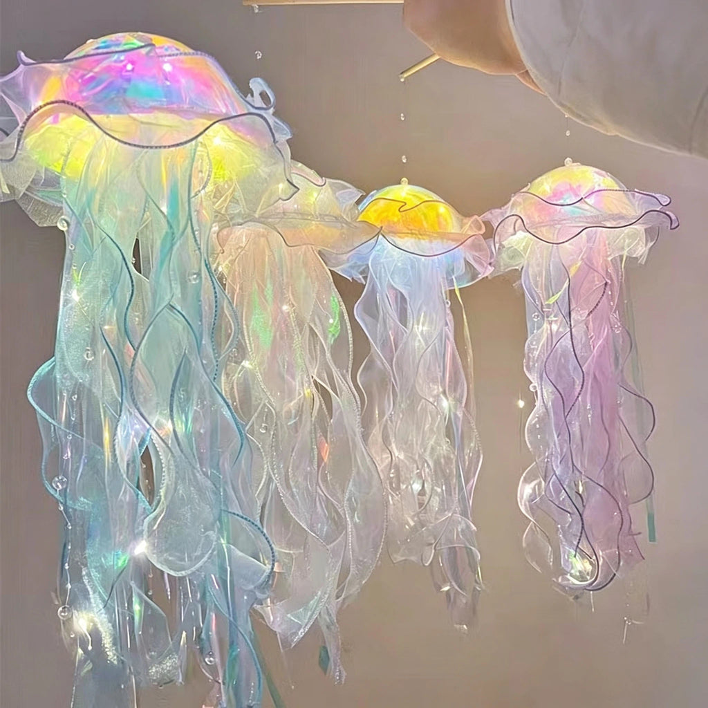 4*Magische LED Quallen Lampe – Schimmernde Hängeleuchte mit Regenbogen-Effekt – Romantische Qualle Deko für Schlafzimmer, Party, Festival & Kinderzimmer