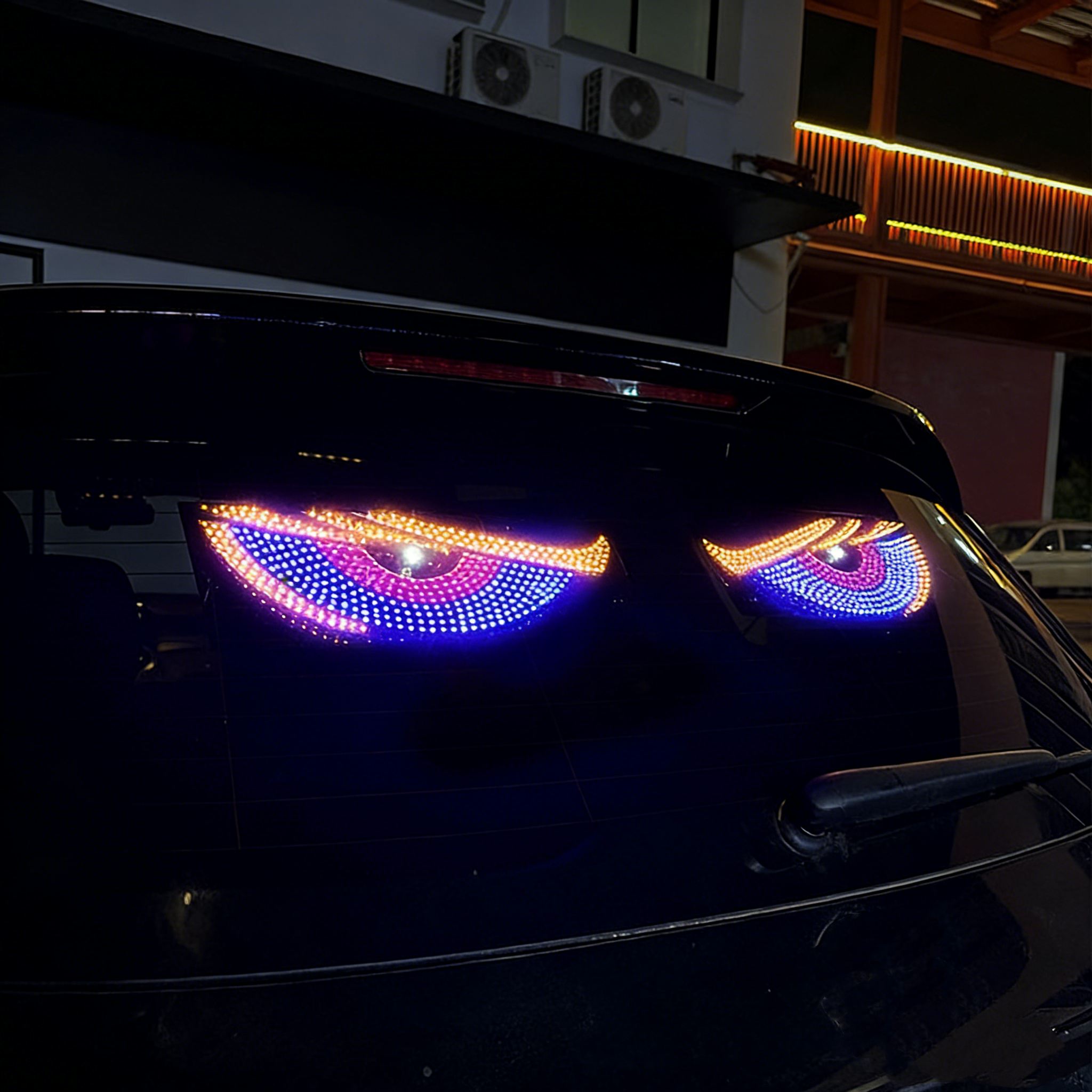 Dynamisches LED-Auto-Display „Teufelsaugen“ – Interaktive LED-Matrix für die Scheibe – Dekoratives Auto-Zubehör mit App-Steuerung – Flexibles LED-Panel