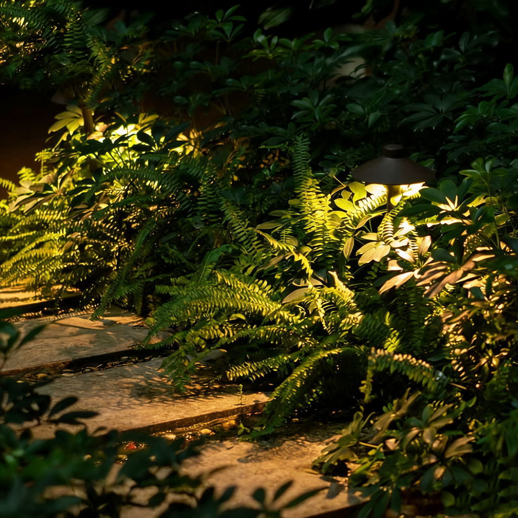 Märchenhafte Solar Pilz Gartenleuchte für Aussen Dekorative LED Pilzlampe für Den Garten Warmweiße Stimmungslampe für Rasen und Blumenbeete Bunt