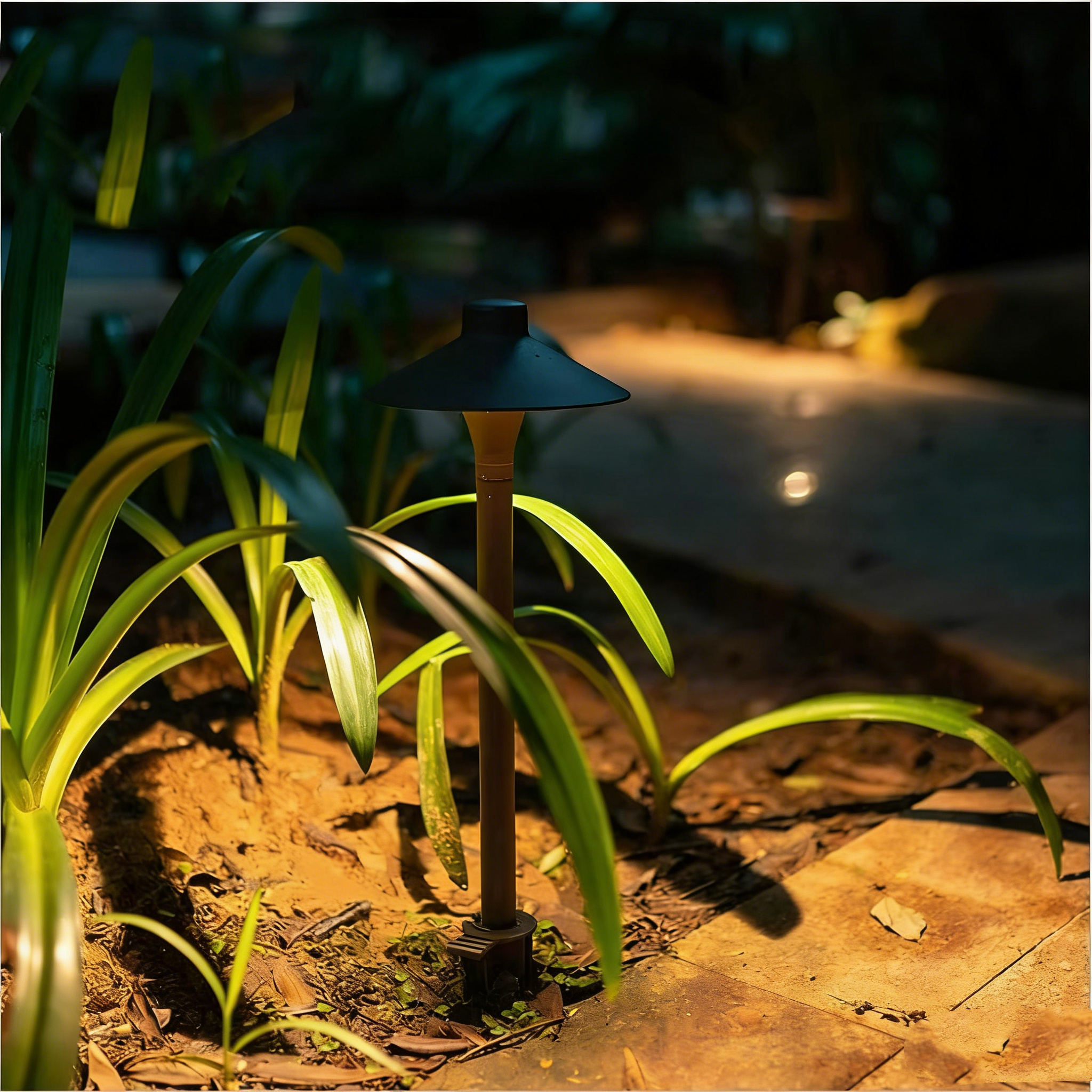 Märchenhafte Solar Pilz Gartenleuchte für Aussen Dekorative LED Pilzlampe für Den Garten Warmweiße Stimmungslampe für Rasen und Blumenbeete Bunt