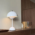 Nordic Style Tischlampe – Minimalistische skandinavische Leuchte für stilvolles Wohnen