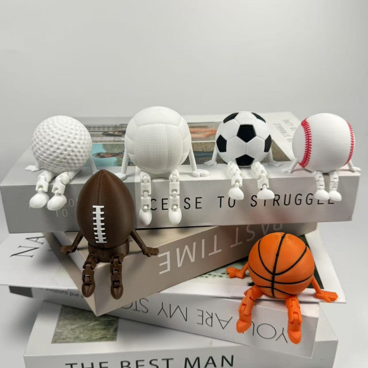 6er Set Sport-Figuren "Sitzende Bälle" – Kreative Deko für Fußball, Basketball, Golf & Mehr – Lustige Kantenhocker für Regal & Schreibtisch – Ideales Geschenk für Sportfans