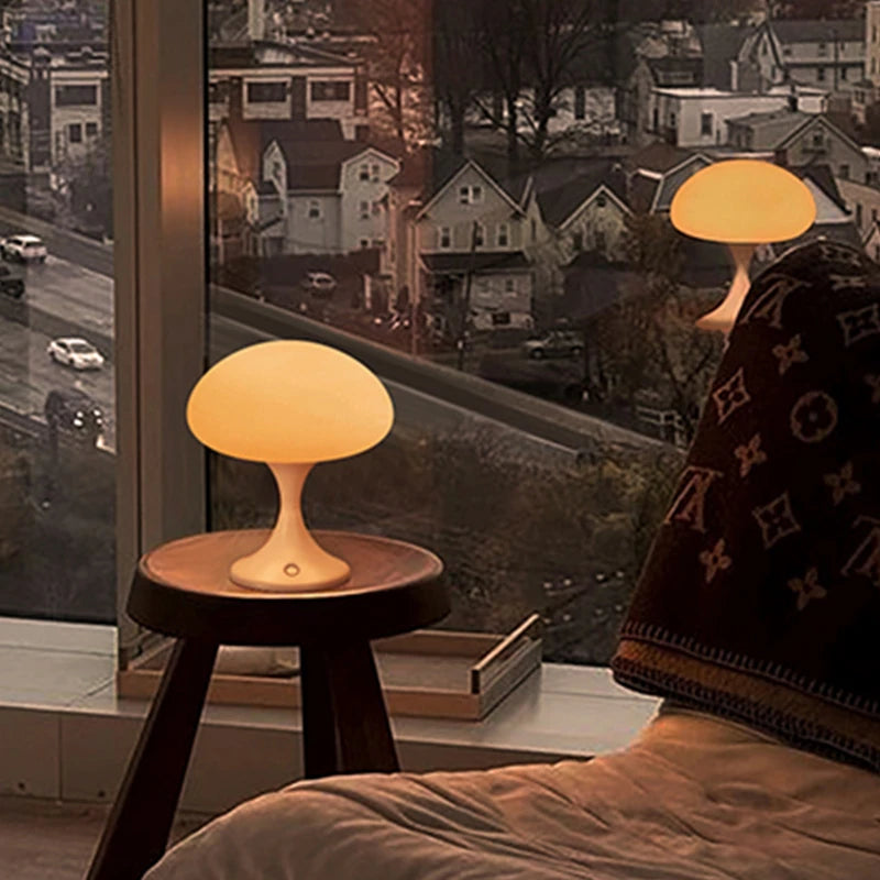 Retro LED Pilz Tischlampe mit Touch-Schalter – Modernes Nachtlicht mit 3-farbigem Licht, Stilvolle Nachttischlampe aus ABS für Schlafzimmer & Wohnzimmer
