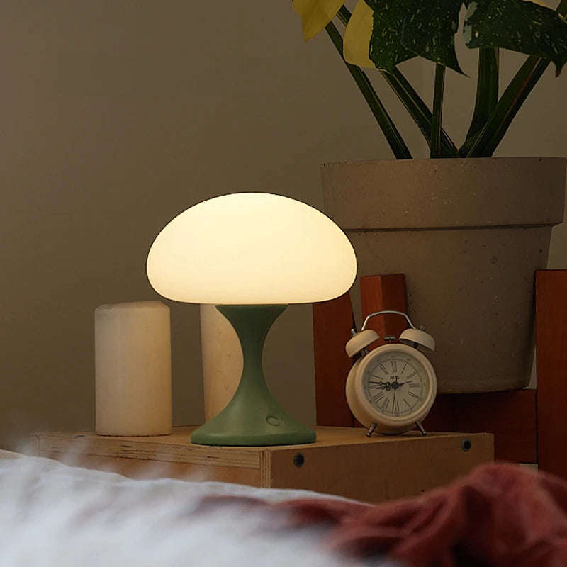 Retro LED Pilz Tischlampe mit Touch-Schalter – Modernes Nachtlicht mit 3-farbigem Licht, Stilvolle Nachttischlampe aus ABS für Schlafzimmer & Wohnzimmer