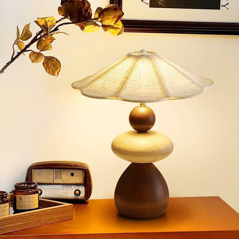 Kabellose LED Holz Tischlampe mit Akku (2000mAh) – Moderne Retro Nachttischlampe aus Massivholz & Stoff, Dimmbares Stimmungslicht mit 3 Lichtfarben für Schlafzimmer, Wohnzimmer & Büro