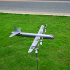 Gartenkunst aus Metall: B-29 Superfortress als Windspiel Skulptur