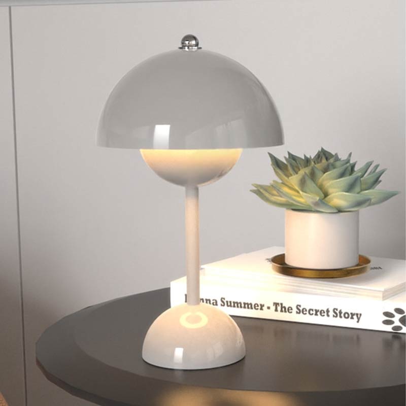 Nordic Style Tischlampe – Minimalistische skandinavische Leuchte für stilvolles Wohnen