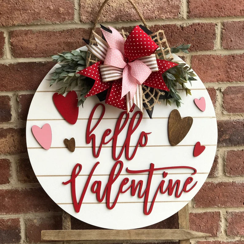Valentinstag Türschild aus Holz – Herz-Dekoration zum Aufhängen – Romantischer Türhänger für Haustür & Wand – Valentinstag Deko mit Blumen & Schleife – Handgefertigt